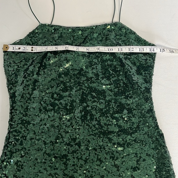 Green Sequin Body Con Dress - Picture 3 of 12